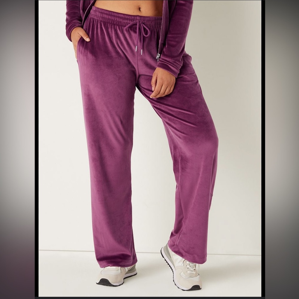 PINK velour velour pants in black nwot